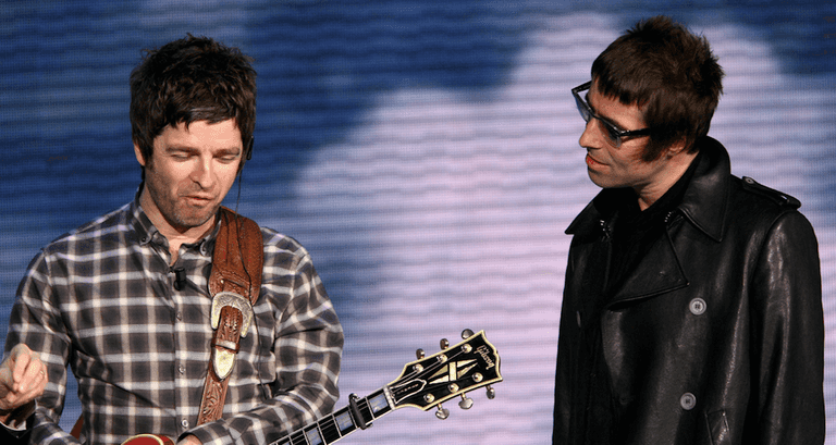 Liam Gallagher is trying to end his feud with Noel and asking him to reunite Oasis Liam Gallagher is trying to end his feud with Noel and asking him to reunite Oasis