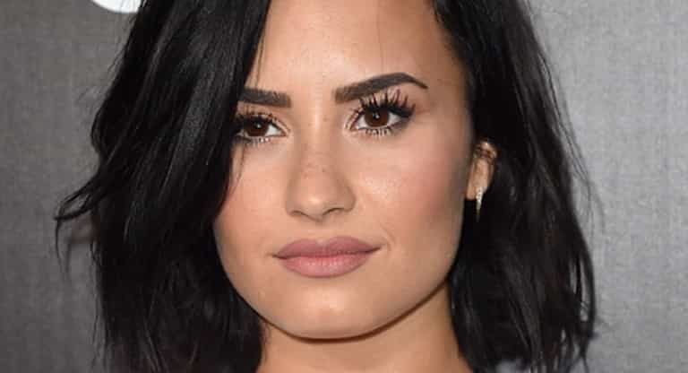 Demi Lovato hospitalised after ‘overdosing on heroin’ Demi Lovato hospitalised after ‘overdosing on heroin’