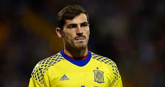 Iker Casillas makes compilation of his worst career errors in support of Loris Karius Iker Casillas makes compilation of his worst career errors in support of Loris Karius