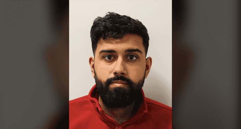 Married City worker jailed for raping teenager in alleyway Married City worker jailed for raping teenager in alleyway