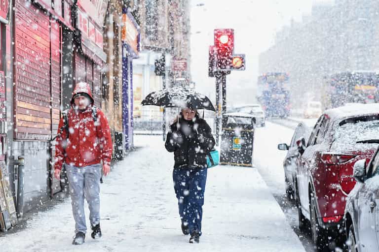 Snow warning for whole of UK as temperatures forecast to plummet to -10C Snow warning for whole of UK as temperatures forecast to plummet to -10C
