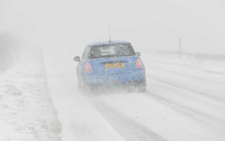 Britain set to experience possibility of ‘heavy snow’ as Met Office issues a number of severe weather warnings Britain set to experience possibility of ‘heavy snow’ as Met Office issues a number of severe weather warnings