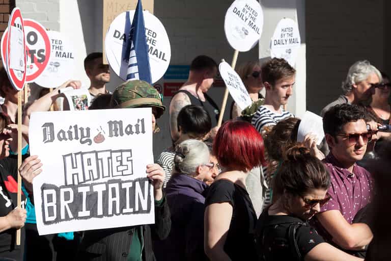 Mail Online users warned site does not ‘maintain basic standards of accuracy’ Mail Online users warned site does not ‘maintain basic standards of accuracy’