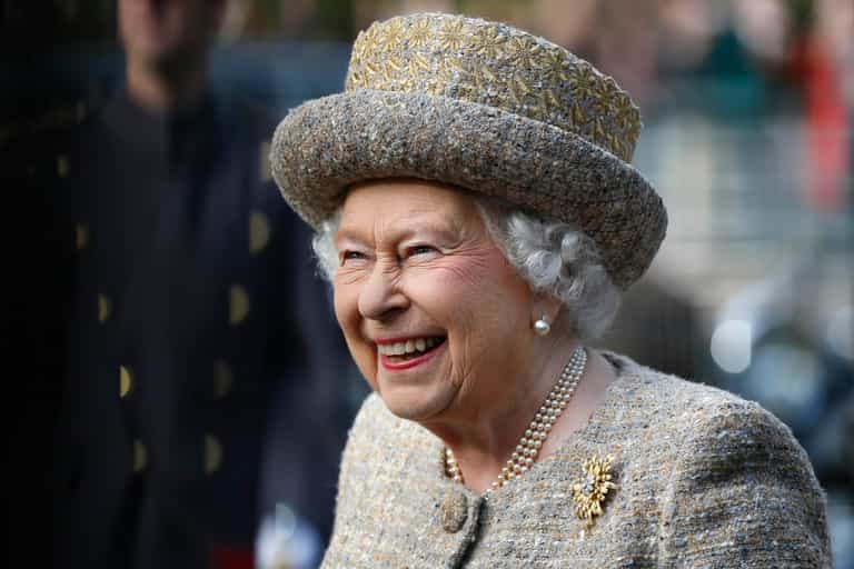 Queen makes rare political intervention over Brexit Queen makes rare political intervention over Brexit