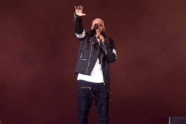 Surviving R. Kelly documentary teaches us not to ignore warning signs in celebrities Surviving R. Kelly documentary teaches us not to ignore warning signs in celebrities