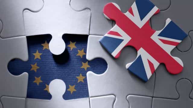 BBC presenter makes embarrassing suggestion that Ireland leave the EU and join the UK BBC presenter makes embarrassing suggestion that Ireland leave the EU and join the UK