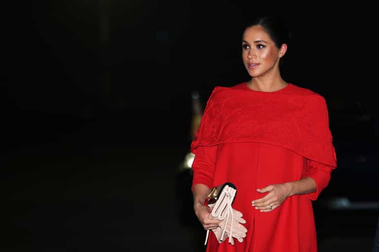 Meghan Markle threatening to sue Mail on Sunday Meghan Markle threatening to sue Mail on Sunday