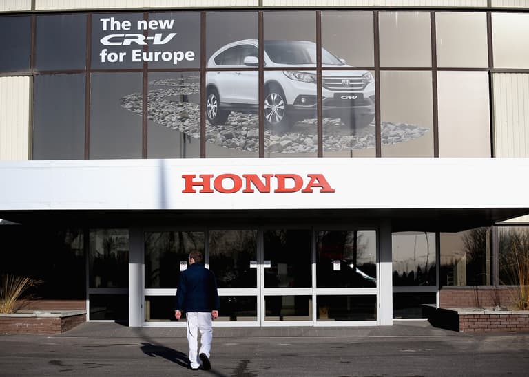 Honda to close down its Swindon branch leaving 3,500 jobs at risk in aftermath of Brexit Honda to close down its Swindon branch leaving 3,500 jobs at risk in aftermath of Brexit