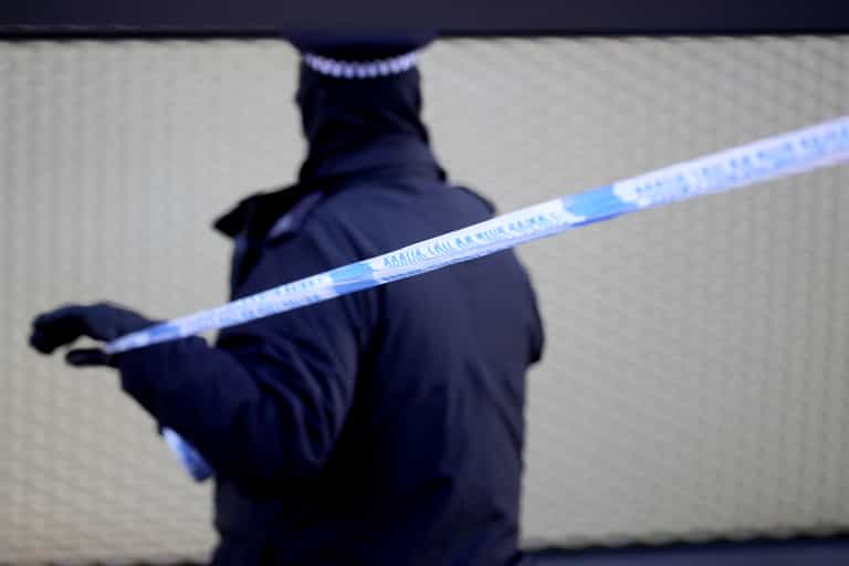 Members of the public stop attempted rape and subdue suspect until police arrive Members of the public stop attempted rape and subdue suspect until police arrive