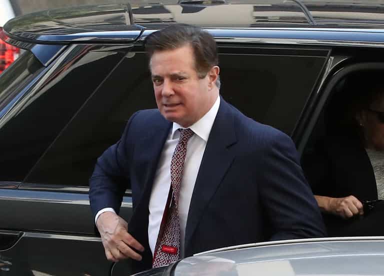 Trump campaign manager Paul Manafort faces life sentence, US court filing says Trump campaign manager Paul Manafort faces life sentence, US court filing says