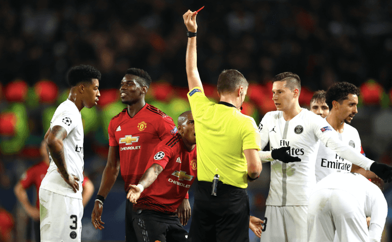 Paul Pogba did not deserve second yellow card, argues Mark Clattenburg Paul Pogba did not deserve second yellow card, argues Mark Clattenburg