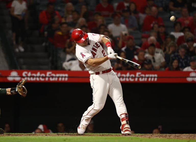 American baseball star signs biggest sporting contract of all-time American baseball star signs biggest sporting contract of all-time