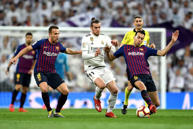 Real Madrid fans boo Gareth Bale after Clasico disasterclass Real Madrid fans boo Gareth Bale after Clasico disasterclass