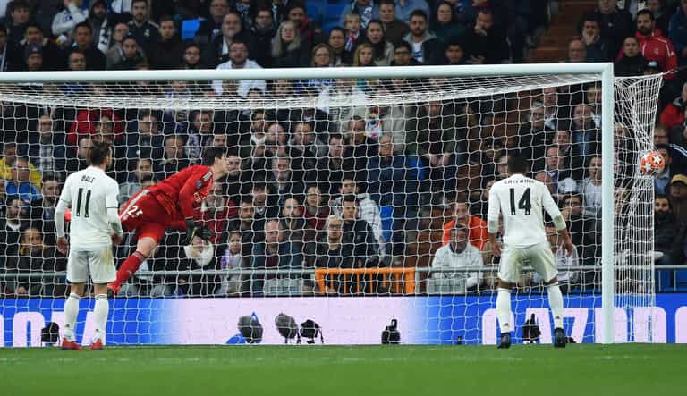 Spectacular Ajax free-kick caps underdogs’ incredible win against Real Madrid Spectacular Ajax free-kick caps underdogs’ incredible win against Real Madrid