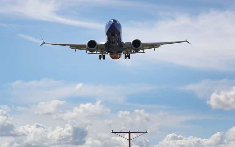 Boeing 737 aircraft involved in Ethiopian Airlines crash banned from UK airspace Boeing 737 aircraft involved in Ethiopian Airlines crash banned from UK airspace