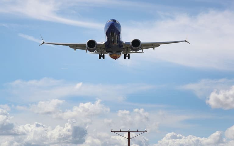 Boeing 737 aircraft involved in Ethiopian Airlines crash banned from UK airspace Boeing 737 aircraft involved in Ethiopian Airlines crash banned from UK airspace