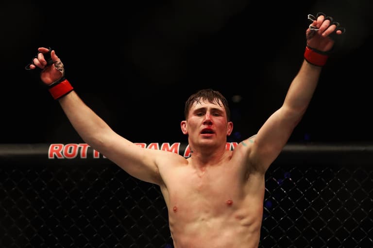 Darren Till rushes stage in attempt to confront Ben Askren Darren Till rushes stage in attempt to confront Ben Askren