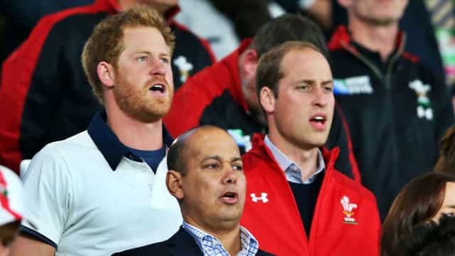 Prince William was texting Mike Tindall as soon as Wales beat England Prince William was texting Mike Tindall as soon as Wales beat England