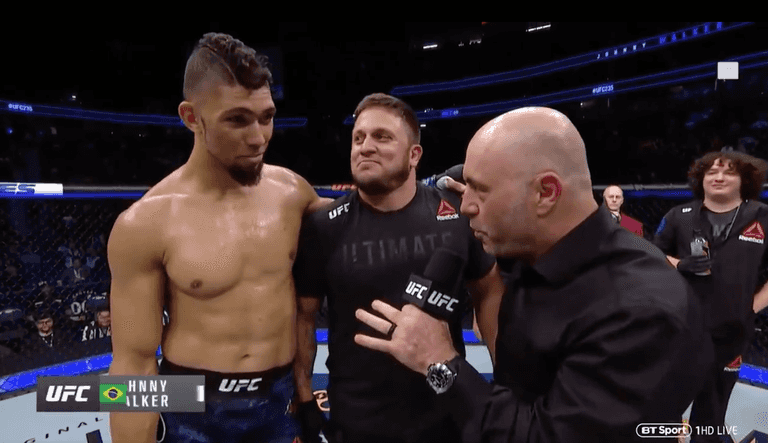 With flying knee and celebration injury, Johnny Walker remains must-see TV With flying knee and celebration injury, Johnny Walker remains must-see TV