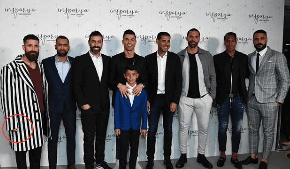 A thorough investigation into Raul Meireles’ latest outfit A thorough investigation into Raul Meireles’ latest outfit