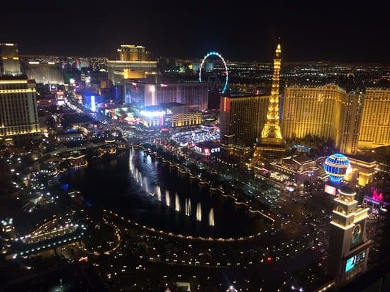 Groom cancels Las Vegas stag do after ‘best man runs off with £8,000’