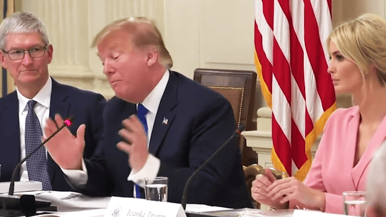 A scene by scene breakdown of the moment POTUS called Apple CEO ‘Tim Apple’ A scene by scene breakdown of the moment POTUS called Apple CEO ‘Tim Apple’