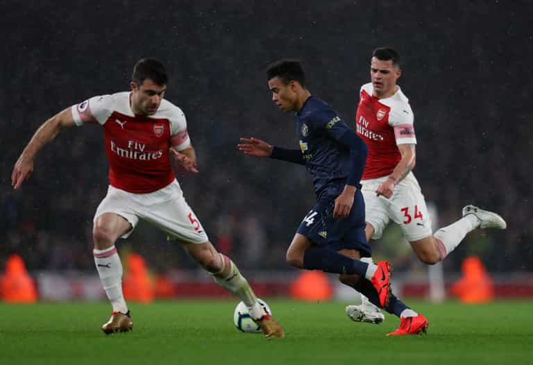Mason Greenwood finish caps off lovely team move for Manchester United U23s Mason Greenwood finish caps off lovely team move for Manchester United U23s