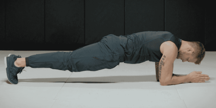 Chris Hemsworth’s Avengers: Endgame stuntman shares his core workout for abs of steel Chris Hemsworth’s Avengers: Endgame stuntman shares his core workout for abs of steel