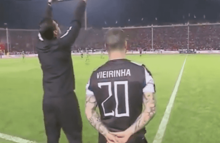 Injured PAOK captain comes on as sub as they win league Injured PAOK captain comes on as sub as they win league