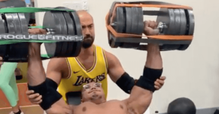 Larry Wheels is at it again, making 105 kg dumbbells look like peanuts Larry Wheels is at it again, making 105 kg dumbbells look like peanuts