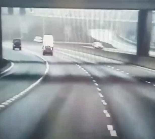 Étienne Capoue banned from driving after undertaking police at 116mph Étienne Capoue banned from driving after undertaking police at 116mph