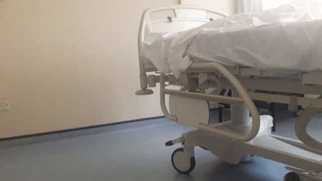Woman wakes up from coma 27 years after crash Woman wakes up from coma 27 years after crash