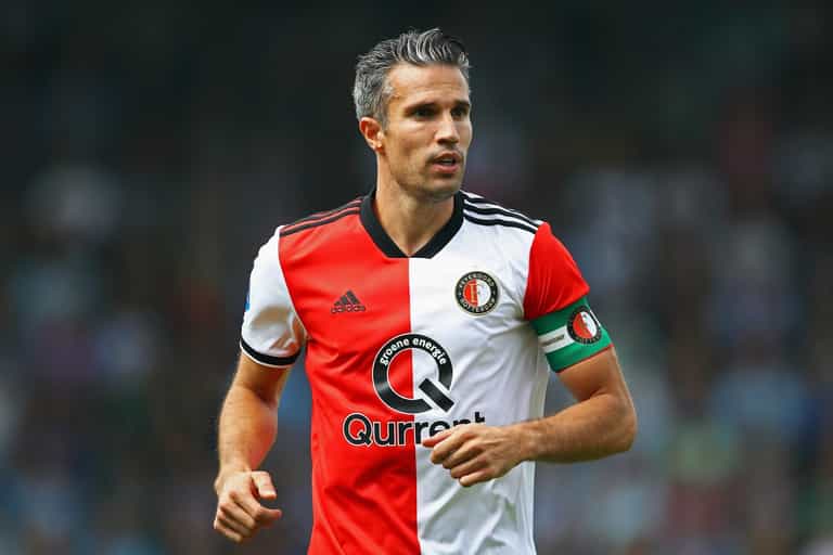 Robin van Persie given disgusting Arsenal/Man Utd crossover shirt after retiring Robin van Persie given disgusting Arsenal/Man Utd crossover shirt after retiring