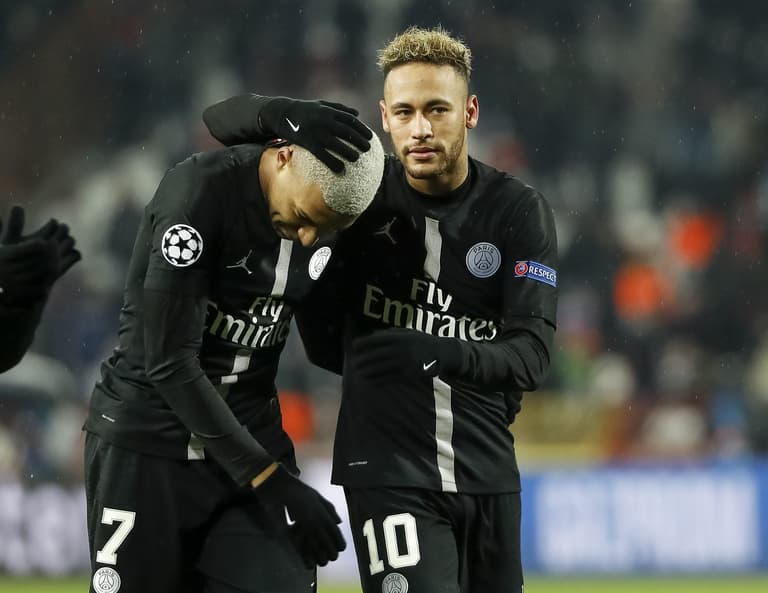Neymar gets nutmegged by 19-year-old in training, so instantly fouls the youngster Neymar gets nutmegged by 19-year-old in training, so instantly fouls the youngster