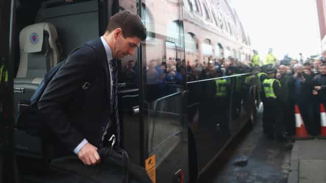 Steven Gerrard confirms Rangers will not give guard of honour to Celtic Steven Gerrard confirms Rangers will not give guard of honour to Celtic