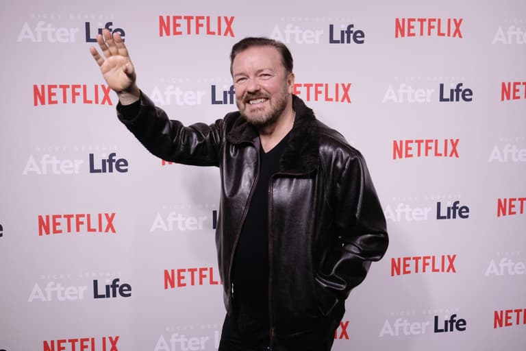Ricky Gervais says people milkshaking politicians ‘deserve a smack in the mouth’ Ricky Gervais says people milkshaking politicians ‘deserve a smack in the mouth’