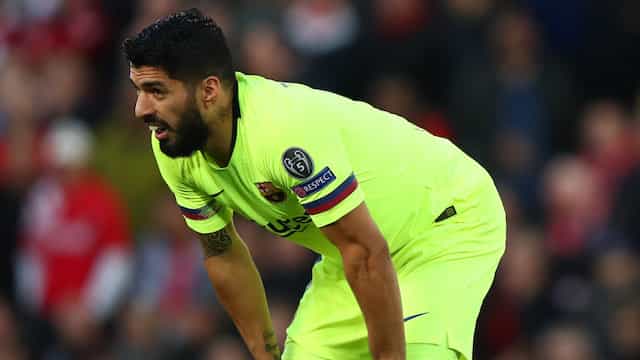 Luis Suarez’s own shithousery effectively cost Barcelona the tie Luis Suarez’s own shithousery effectively cost Barcelona the tie