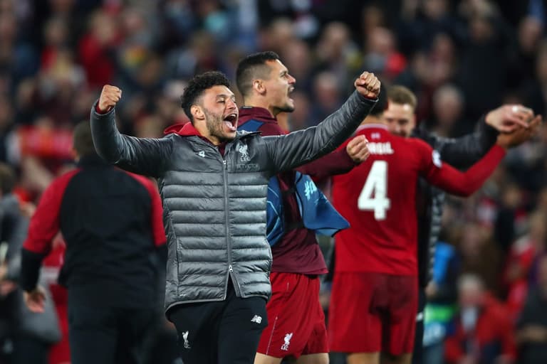 Oxlade-Chamberlain captures candid Klopp reaction to Barcelona victory from the bench Oxlade-Chamberlain captures candid Klopp reaction to Barcelona victory from the bench