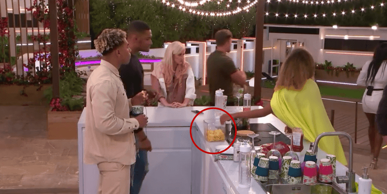 Six things you might have missed during last night’s Love Island Six things you might have missed during last night’s Love Island