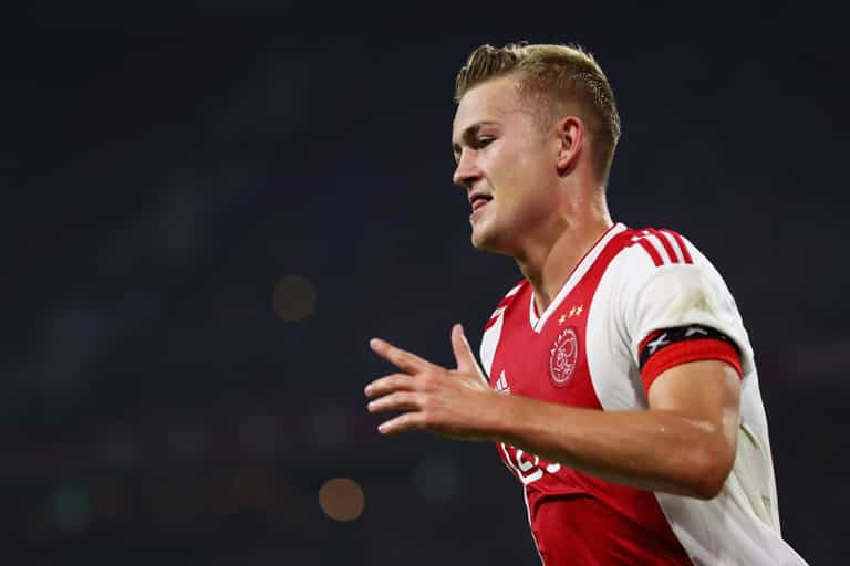 Barcelona senior figure compares Matthijs De Ligt transfer to Man Utd with move to China Barcelona senior figure compares Matthijs De Ligt transfer to Man Utd with move to China