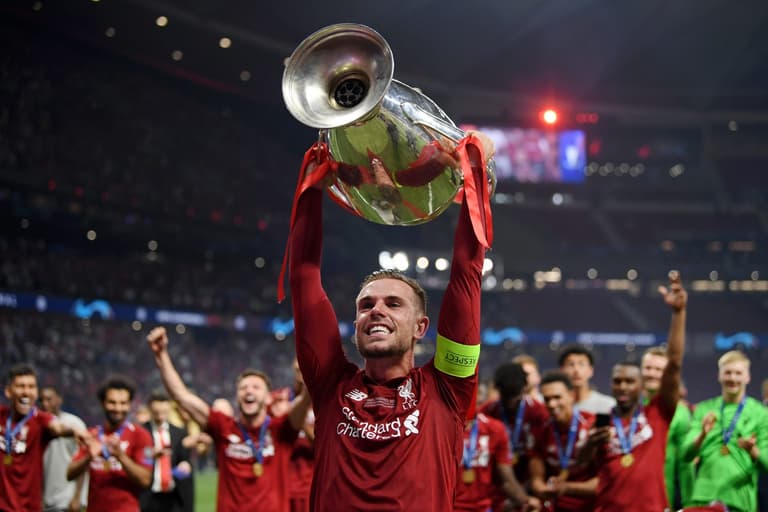 Tearful Jordan Henderson and Jurgen Klopp share beautiful moment after Champions League win Tearful Jordan Henderson and Jurgen Klopp share beautiful moment after Champions League win