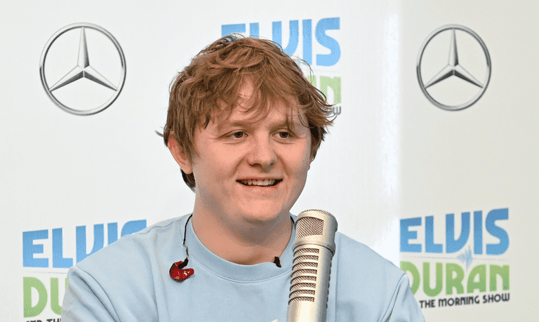 Lewis Capaldi has hilarious response to Noel Gallagher ‘slagging him off’ Lewis Capaldi has hilarious response to Noel Gallagher ‘slagging him off’