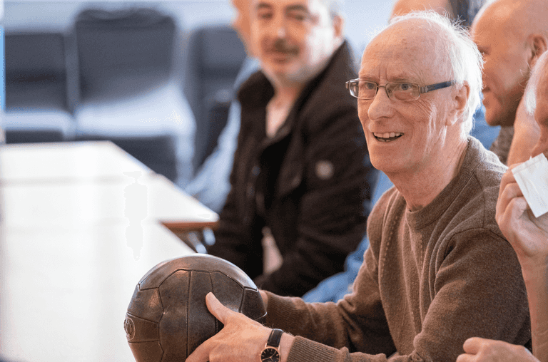 Sporting Memories: The charity where football helps tackle dementia, depression and loneliness Sporting Memories: The charity where football helps tackle dementia, depression and loneliness