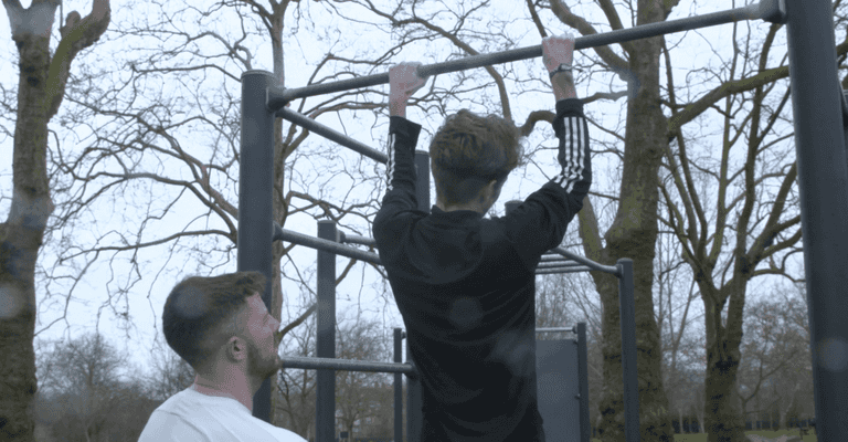 Follow these tips to do pull ups like a pro Follow these tips to do pull ups like a pro