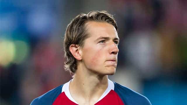 Thank you Sander Berge for allowing Manchester United fans to dream again Thank you Sander Berge for allowing Manchester United fans to dream again
