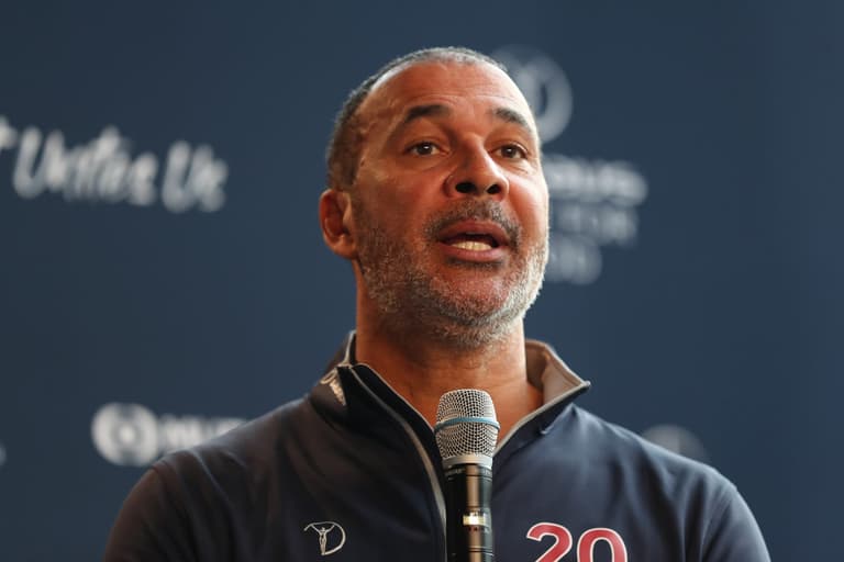 Ruud Gullit on why Virgil van Dijk will never win the Ballon d’Or Ruud Gullit on why Virgil van Dijk will never win the Ballon d’Or