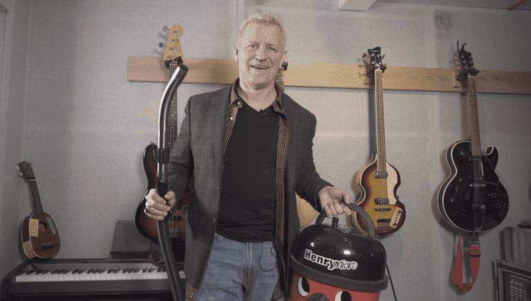 Jeff Jarrett’s guide to using British items in a WWE hardcore match Jeff Jarrett’s guide to using British items in a WWE hardcore match