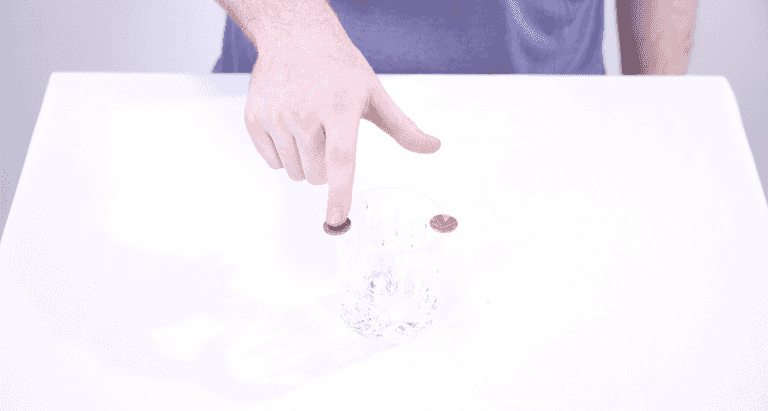 The best tricks to winning seemingly impossible bar bets The best tricks to winning seemingly impossible bar bets