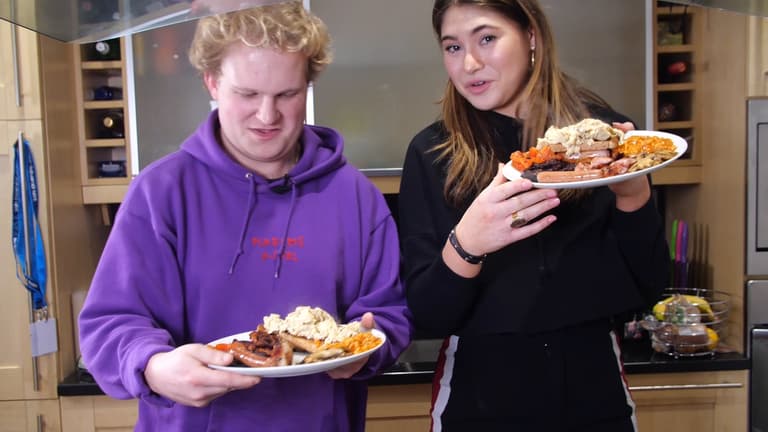 Americans try to make a full English breakfast Americans try to make a full English breakfast