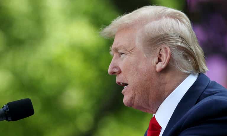 Donald Trump: Somebody’s to blame for US coronavirus deaths Donald Trump: Somebody’s to blame for US coronavirus deaths